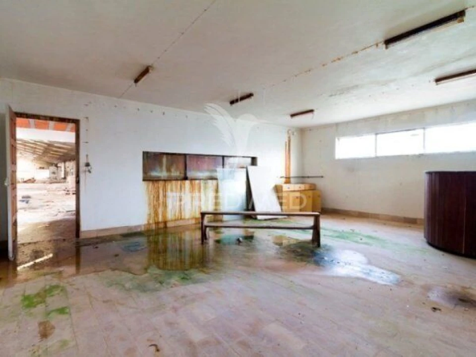 Armazém para Venda em Maceira Foto 9