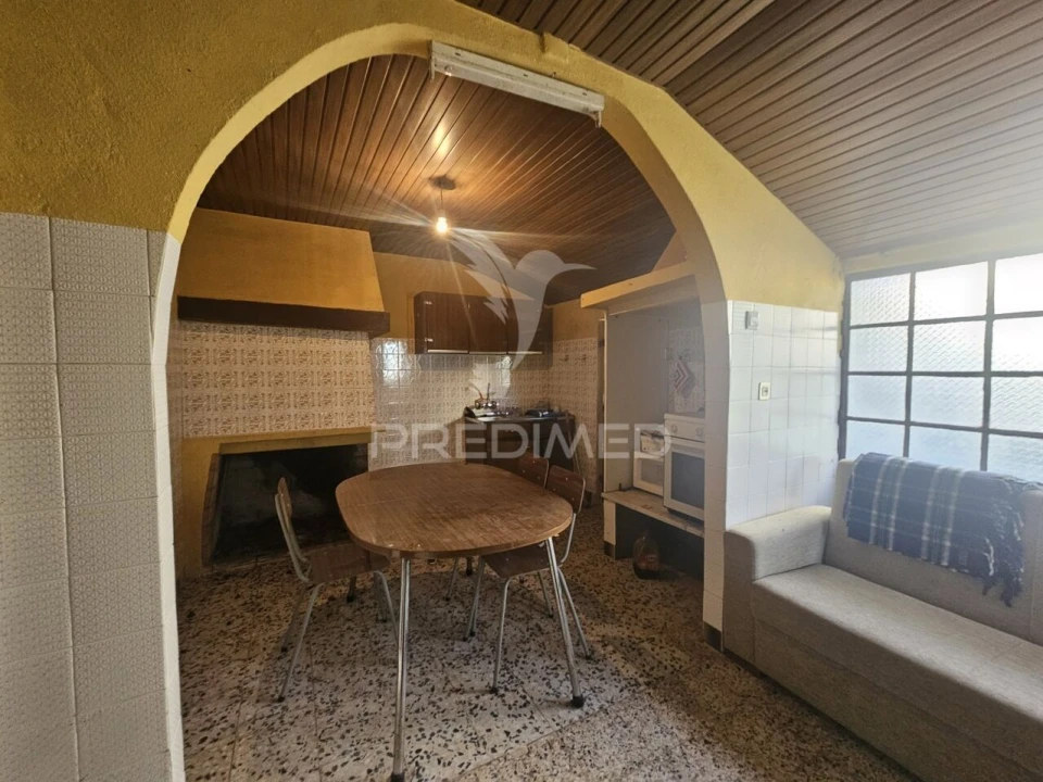 Moradia T3 para Venda em Chãos Foto 4