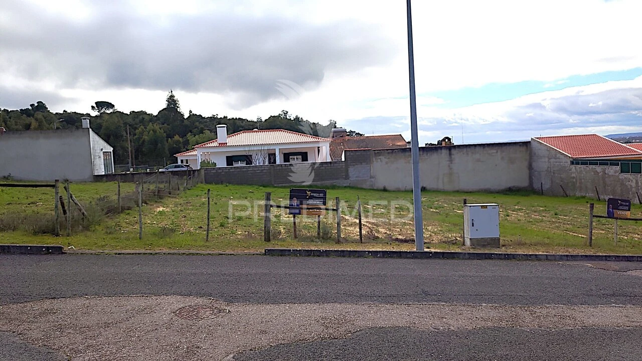 Terreno para Venda em Carregueira Foto 1