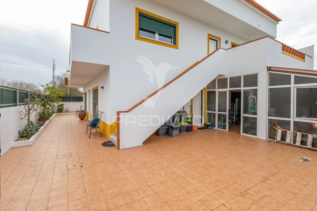 Moradia T5 para Venda em Alvito Foto 3