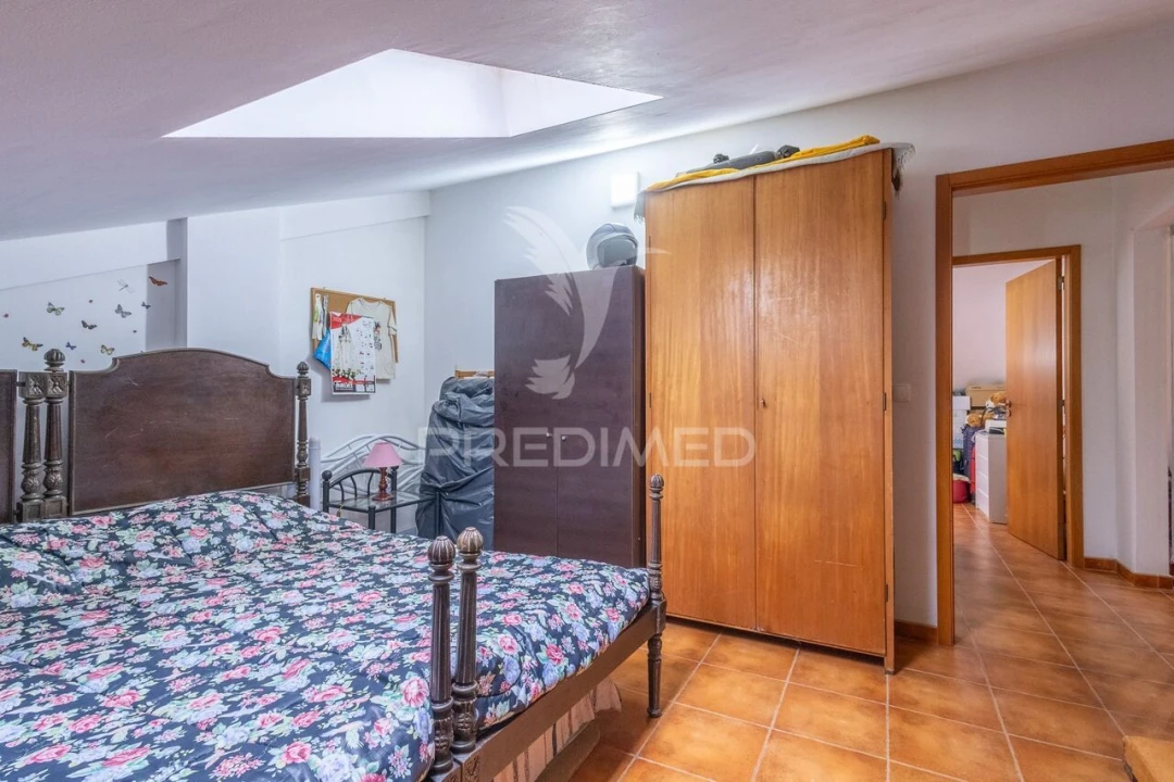 Moradia T5 para Venda em Alvito Foto 26