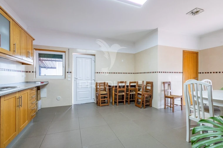 Moradia T5 para Venda em Alvito Foto 31