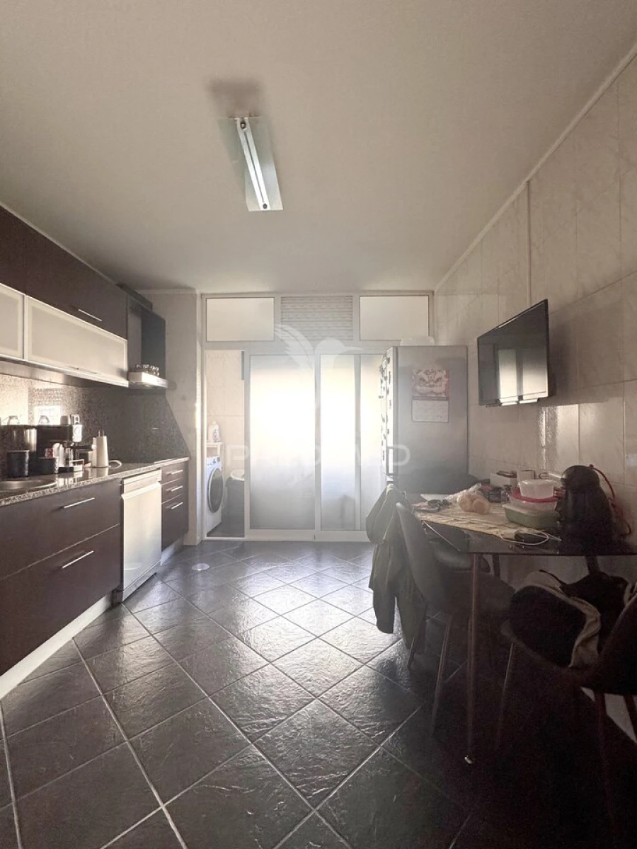 Apartamento T2 para Venda em Rio Tinto Foto 6