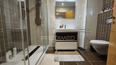 Apartamento T4 para Venda em Portimão