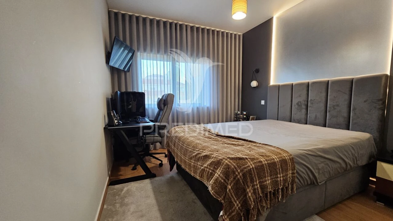 Apartamento T4 para Venda em Portimão Foto 14