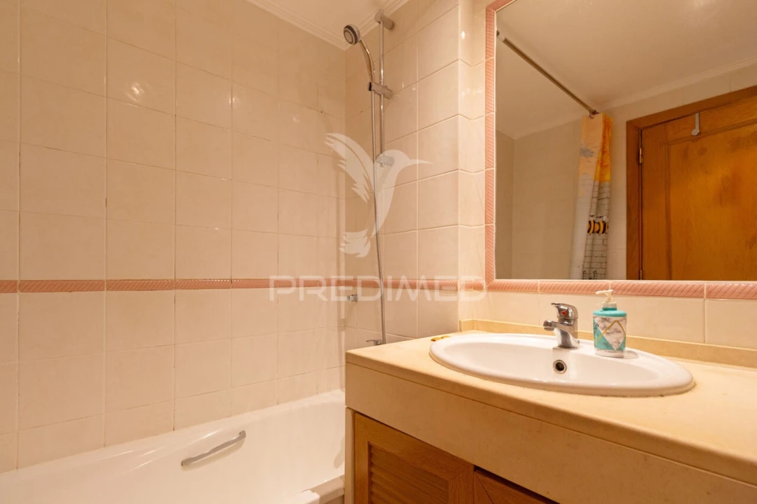 Apartamento T2 para Venda em Corroios Foto 20