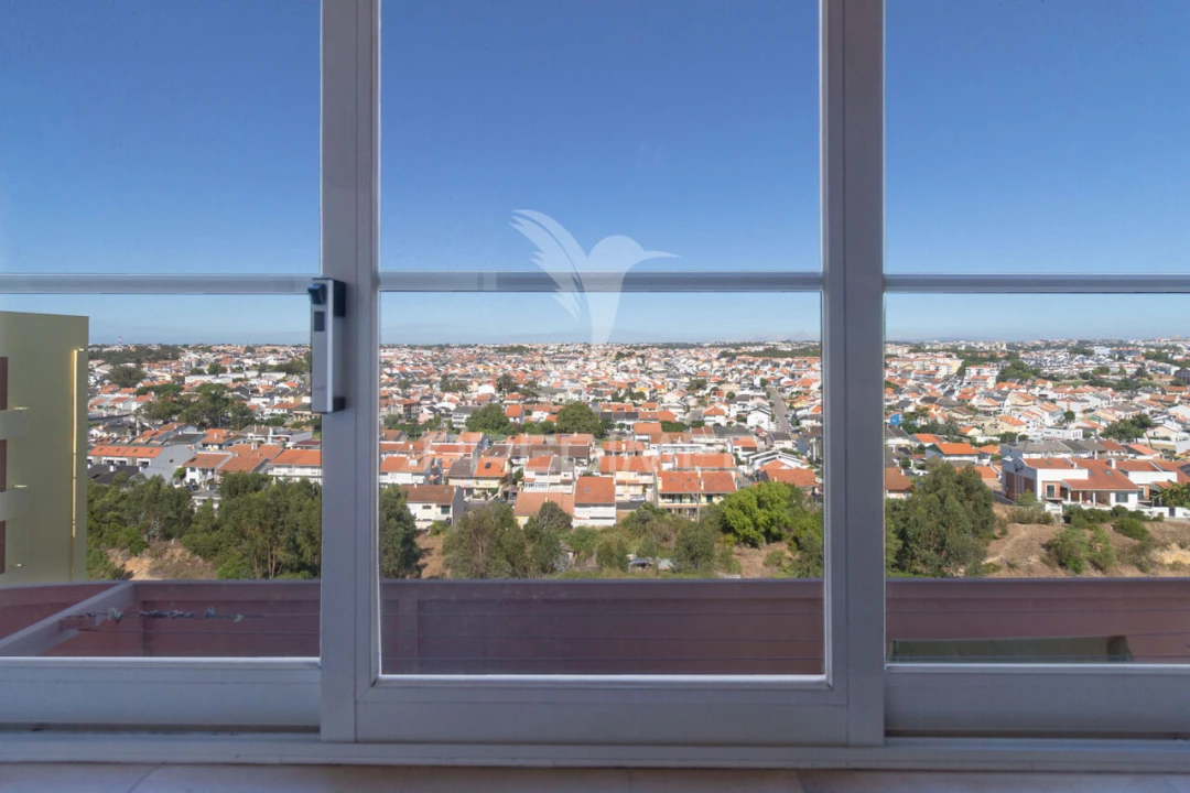 Apartamento T2 para Venda em Corroios Foto 28