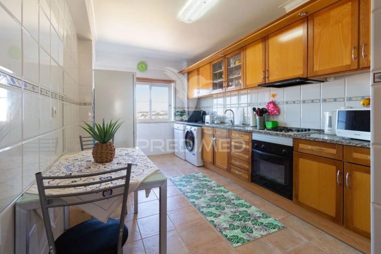 Apartamento T2 para Venda em Corroios Foto 11