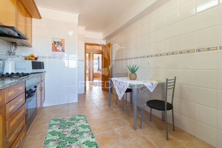 Apartamento T2 para Venda em Corroios Foto 14