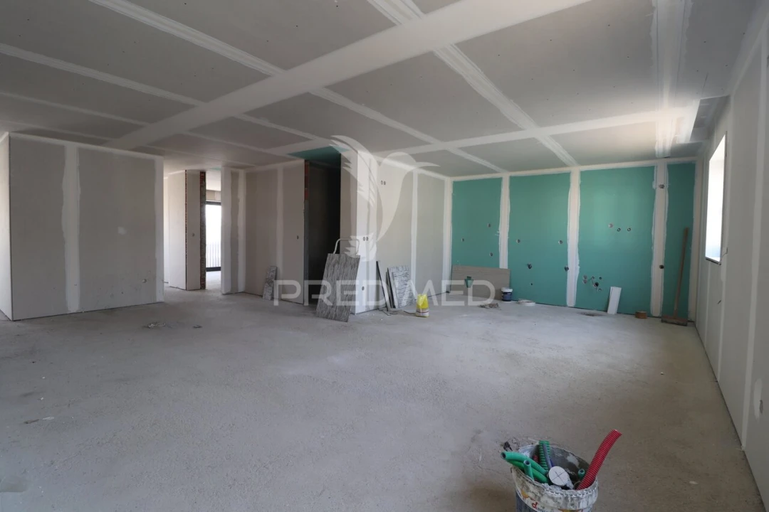 Apartamento T3 para Venda em Soutelo Foto 32