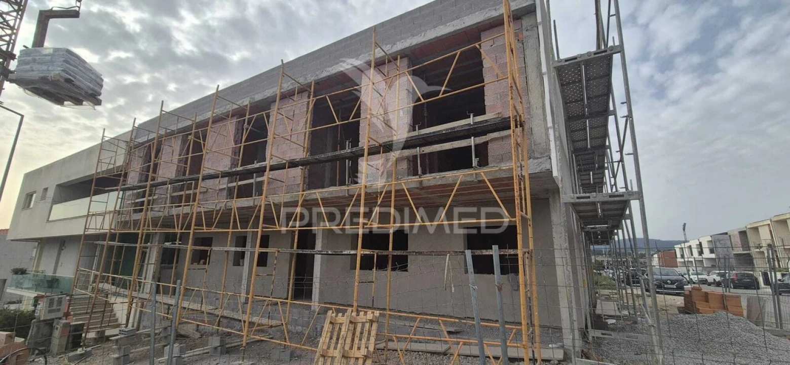 Apartamento T3 para Venda em Soutelo Foto 3