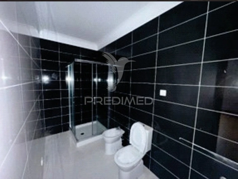 Quinta T9 para Venda em Barbeita Foto 27