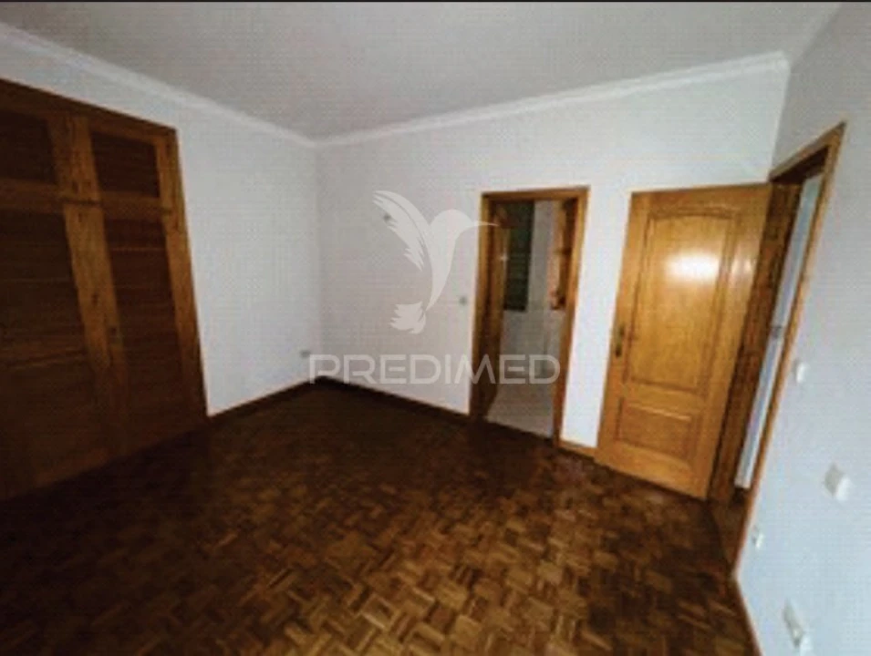 Quinta T9 para Venda em Barbeita Foto 26