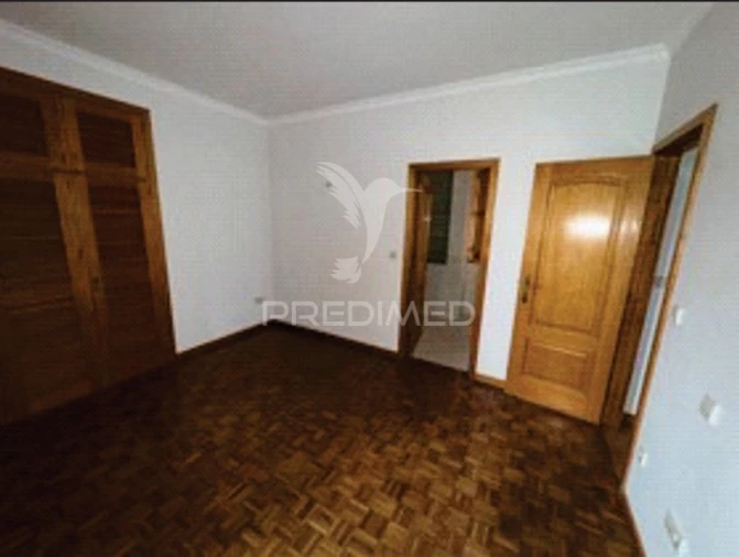 Quinta T9 para Venda em Barbeita Foto 26