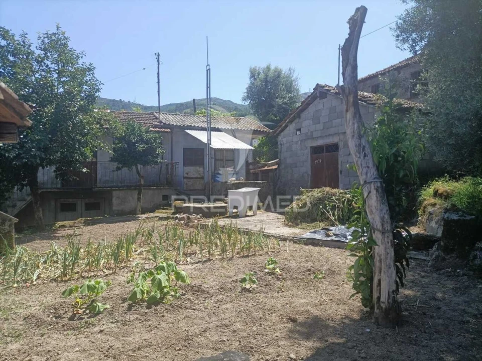 Moradia T4 para Venda em Guilhofrei Foto 2