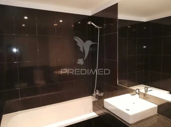 Apartamento T2 para Venda em Caniço Foto 2