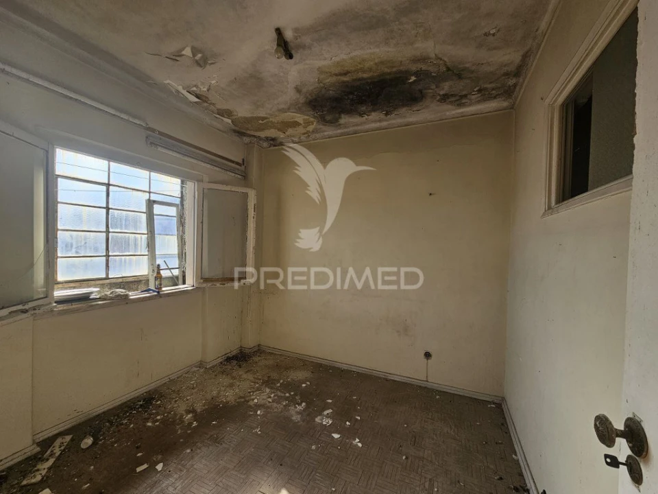 Apartamento T2 para Venda em Vila Franca de Xira Foto 27