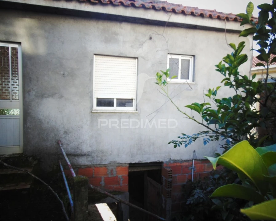 Moradia T7 para Venda em Abaças Foto 23