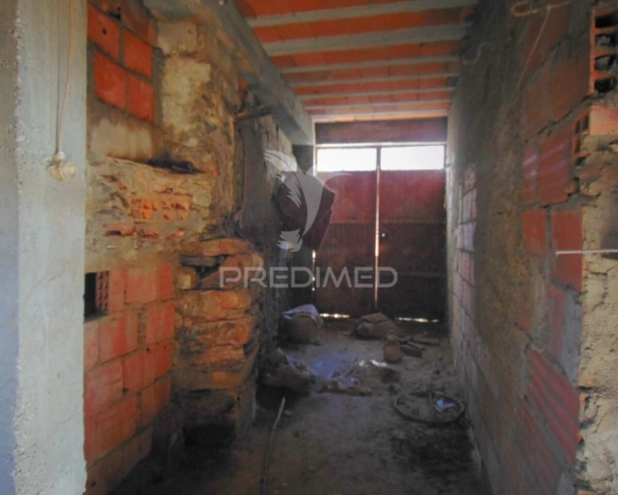 Moradia T7 para Venda em Abaças Foto 9