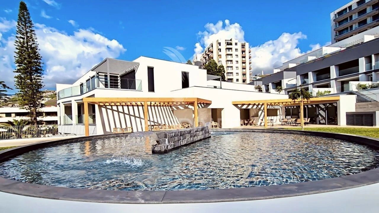 Apartamento T2 para Venda em São Martinho Foto 5