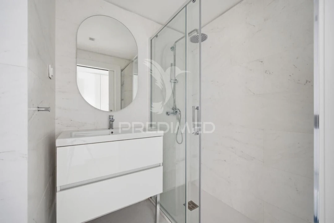 Apartamento T2 para Venda em São Martinho Foto 14