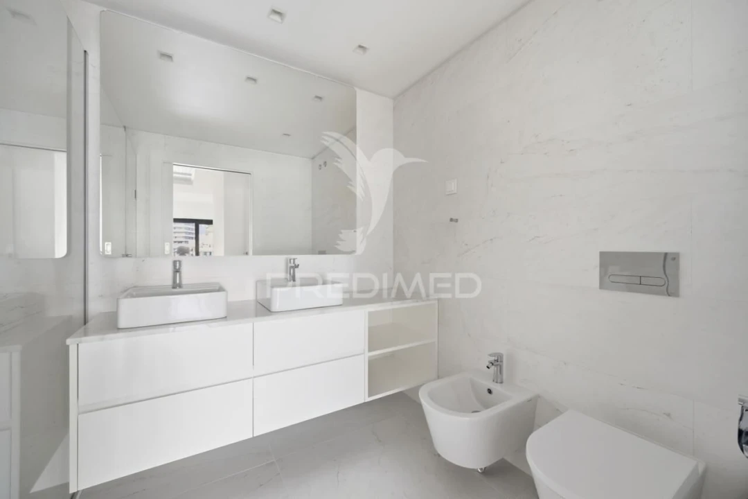 Apartamento T2 para Venda em São Martinho Foto 12