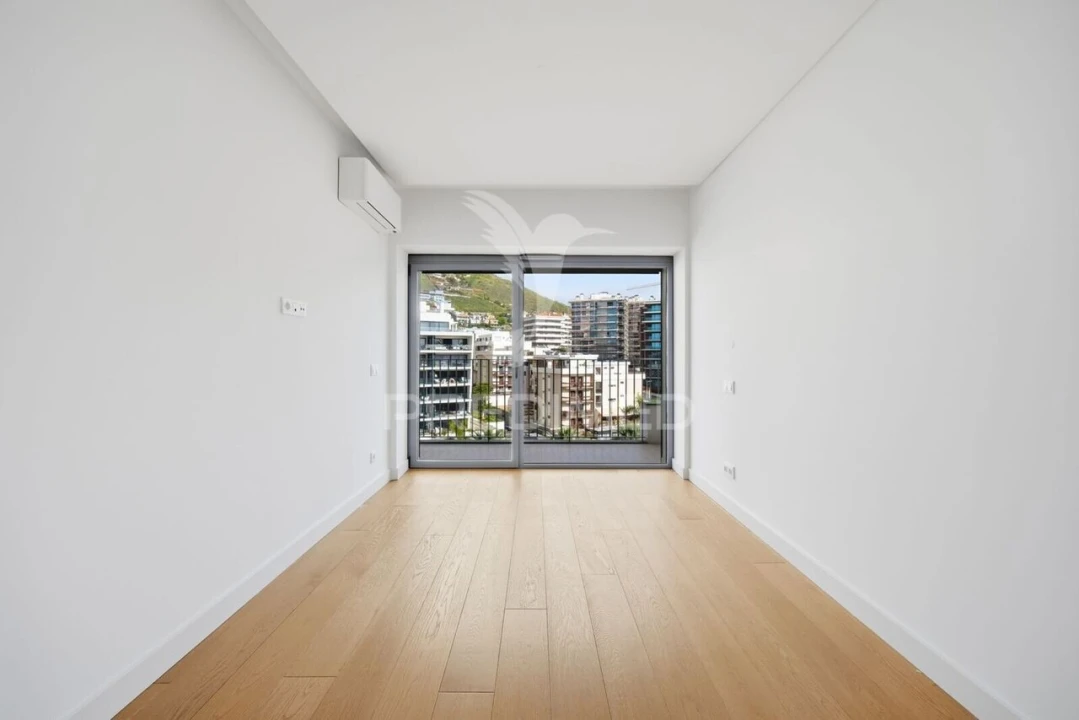 Apartamento T2 para Venda em São Martinho Foto 9