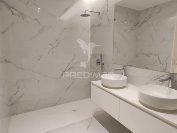 Apartamento T4 para Venda em Canidelo