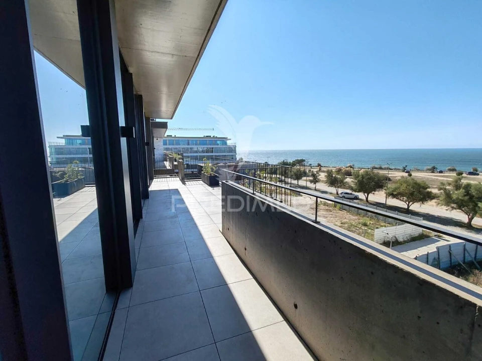 Apartamento T4 para Venda em Canidelo Foto 10