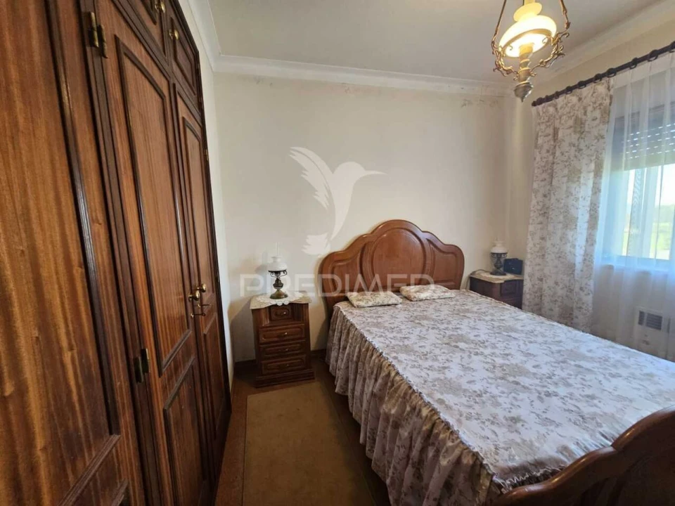 Moradia T3 para Venda em Nossa Senhora do Pranto Foto 4