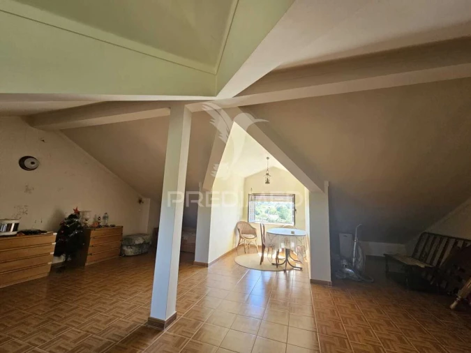 Moradia T3 para Venda em Nossa Senhora do Pranto Foto 12