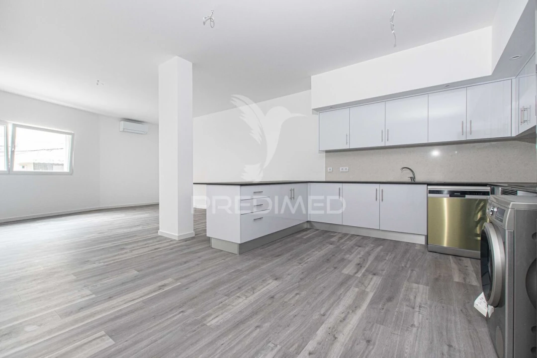 Apartamento T2 para Venda em Azambuja Foto 9