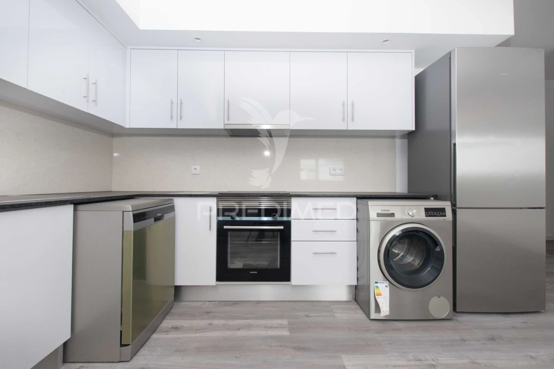 Apartamento T2 para Venda em Azambuja Foto 2