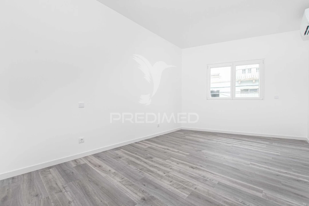 Apartamento T2 para Venda em Azambuja Foto 13