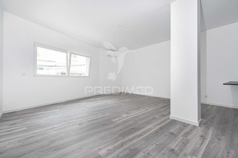 Apartamento T2 para Venda em Azambuja Foto 5