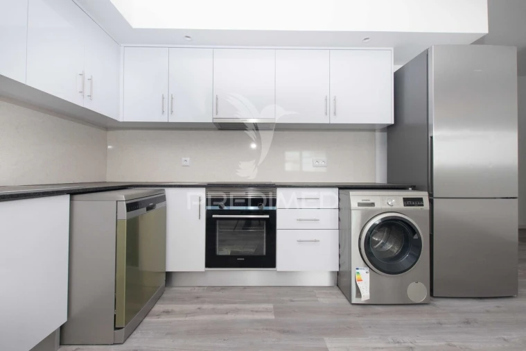 Apartamento T2 para Venda em Azambuja Foto 2