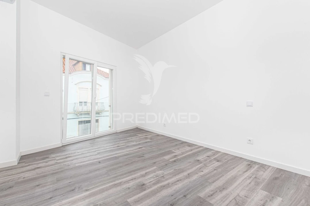 Apartamento T2 para Venda em Azambuja Foto 5