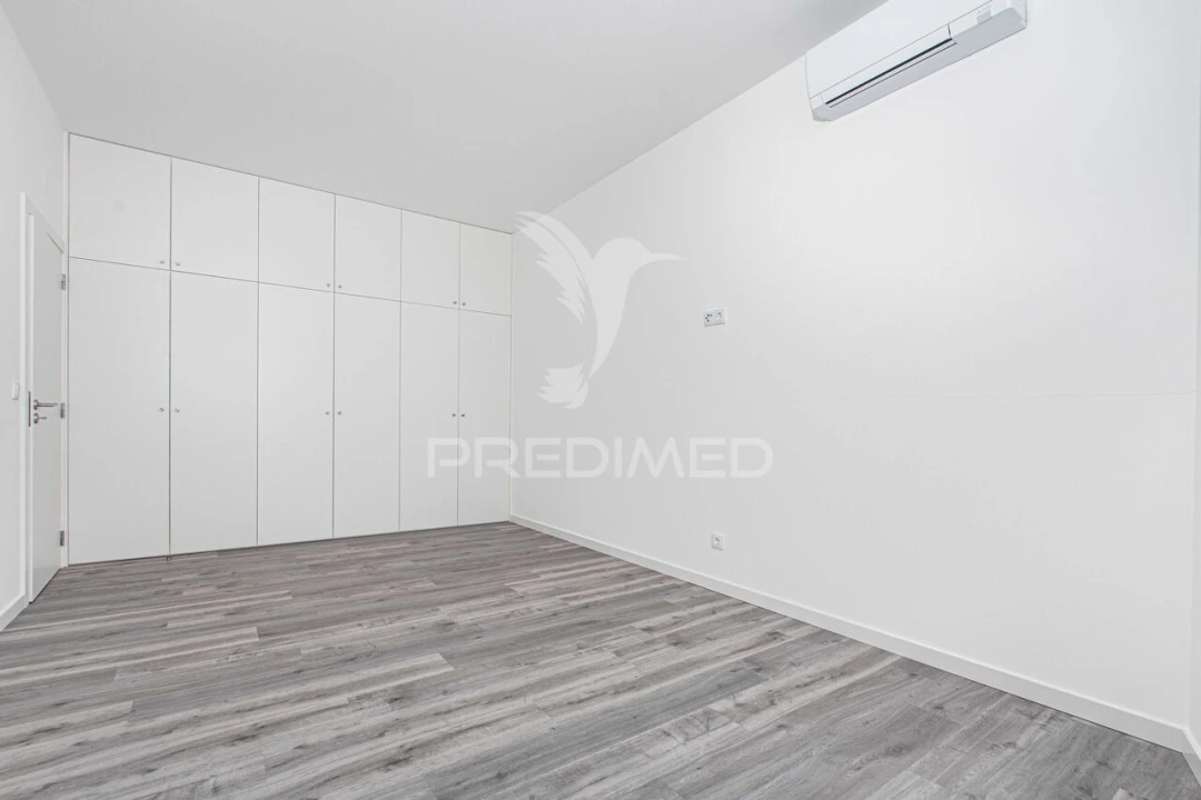 Apartamento T2 para Venda em Azambuja Foto 11