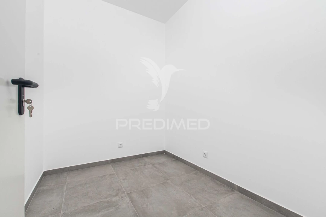 Apartamento T2 para Venda em Azambuja Foto 4