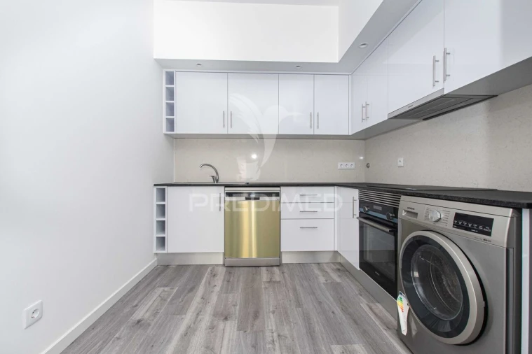 Apartamento T2 para Venda em Azambuja Foto 13