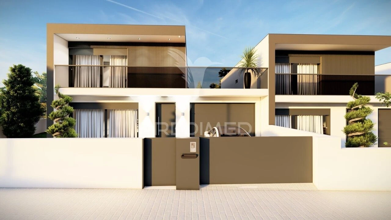 Moradia T3 para Venda em Rendufe Foto 1