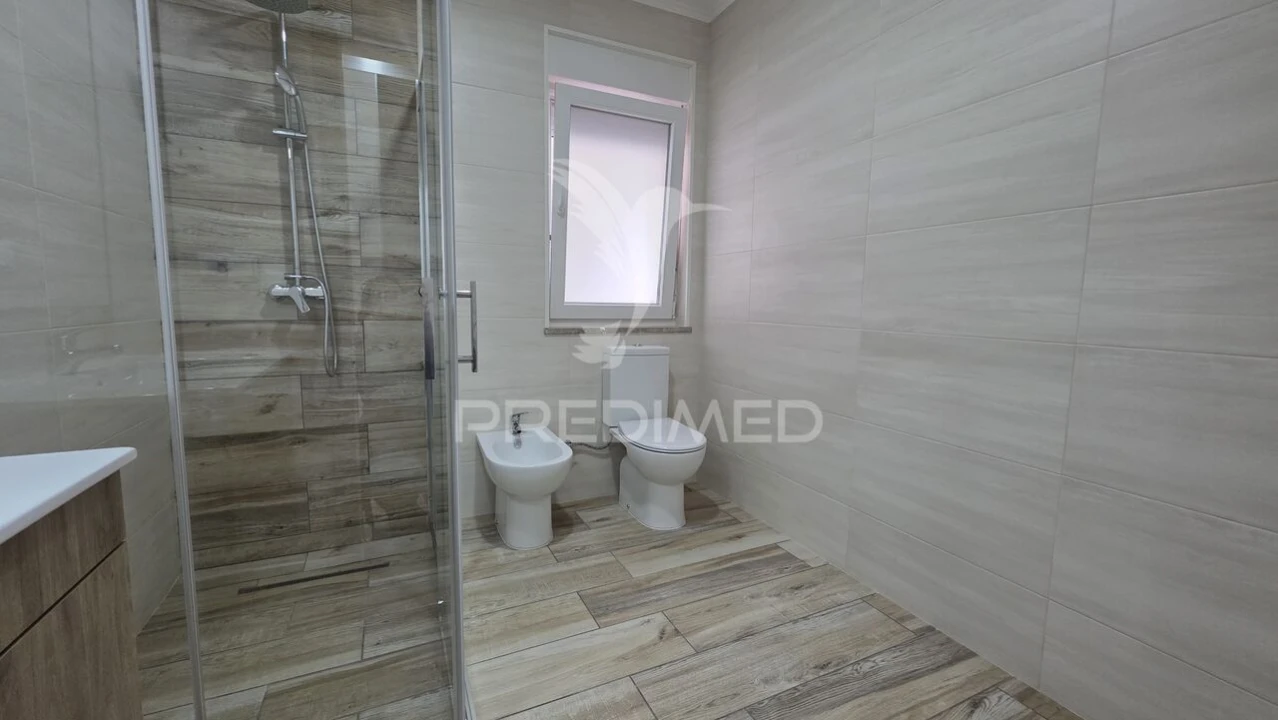 Apartamento T1 para Venda em Alto do Seixalinho, Santo André e Verderena Foto 7