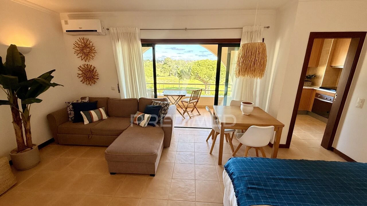 Apartamento T1 para Venda em Guia Foto 2