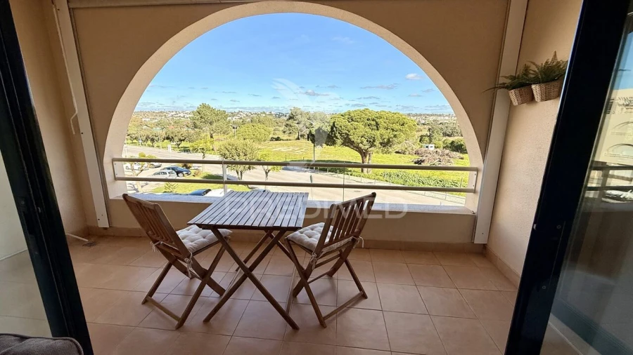 Apartamento T1 para Venda em Guia Foto 6