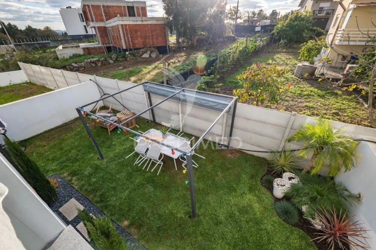 Moradia T3 para Venda em Turiz Foto 18