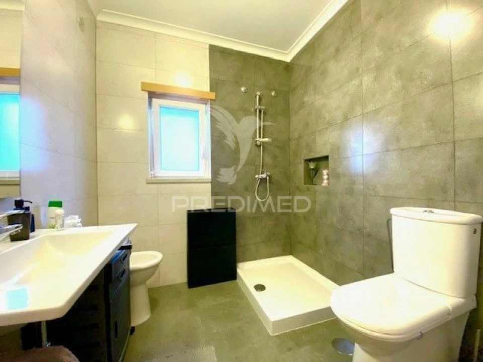 Moradia T4 para Venda em Santa Iria de Azoia, São João da Talha e Bobadela Foto 10