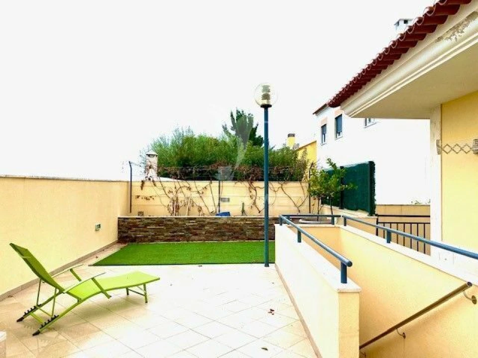 Moradia T4 para Venda em Santa Iria de Azoia, São João da Talha e Bobadela Foto 21