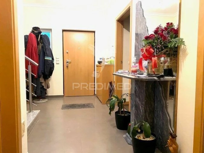 Moradia T4 para Venda em Santa Iria de Azoia, São João da Talha e Bobadela Foto 7