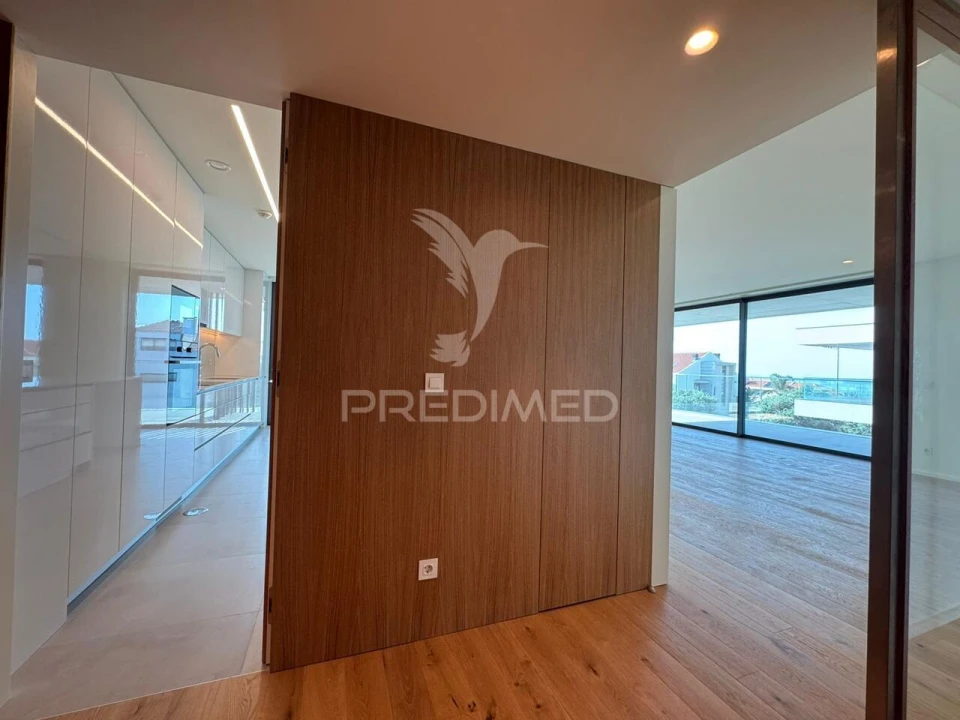 Apartamento T4 para Venda em Canidelo Foto 1