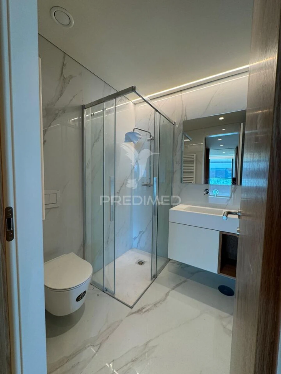 Apartamento T4 para Venda em Canidelo Foto 28